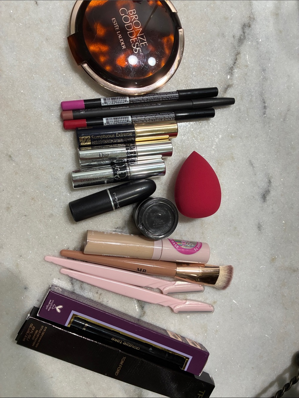 Makeup bundle - Picture 17 of 17